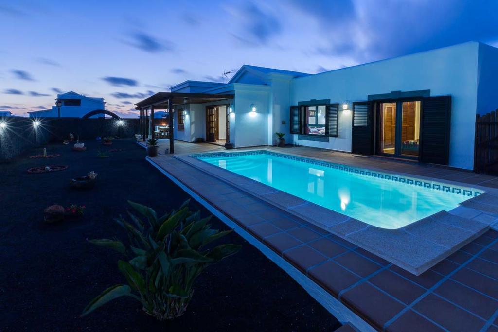 Villa El Faro Playa Blanca  Ngoại thất bức ảnh